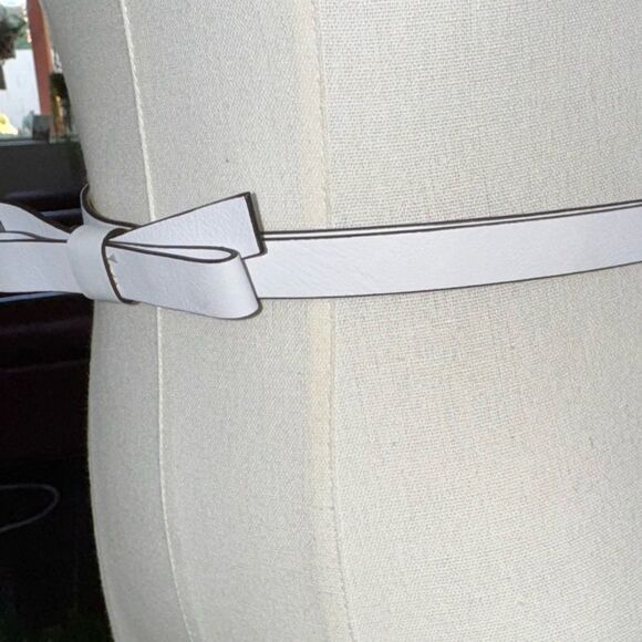 Kate Spade White Leather Bow Belt Minimalist Chic sz S main image 11